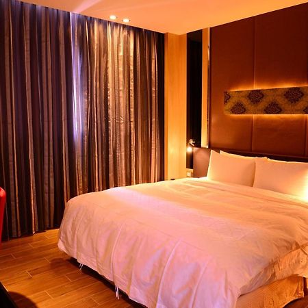 Yunlin Commerce Ryokan Tuku Екстериор снимка