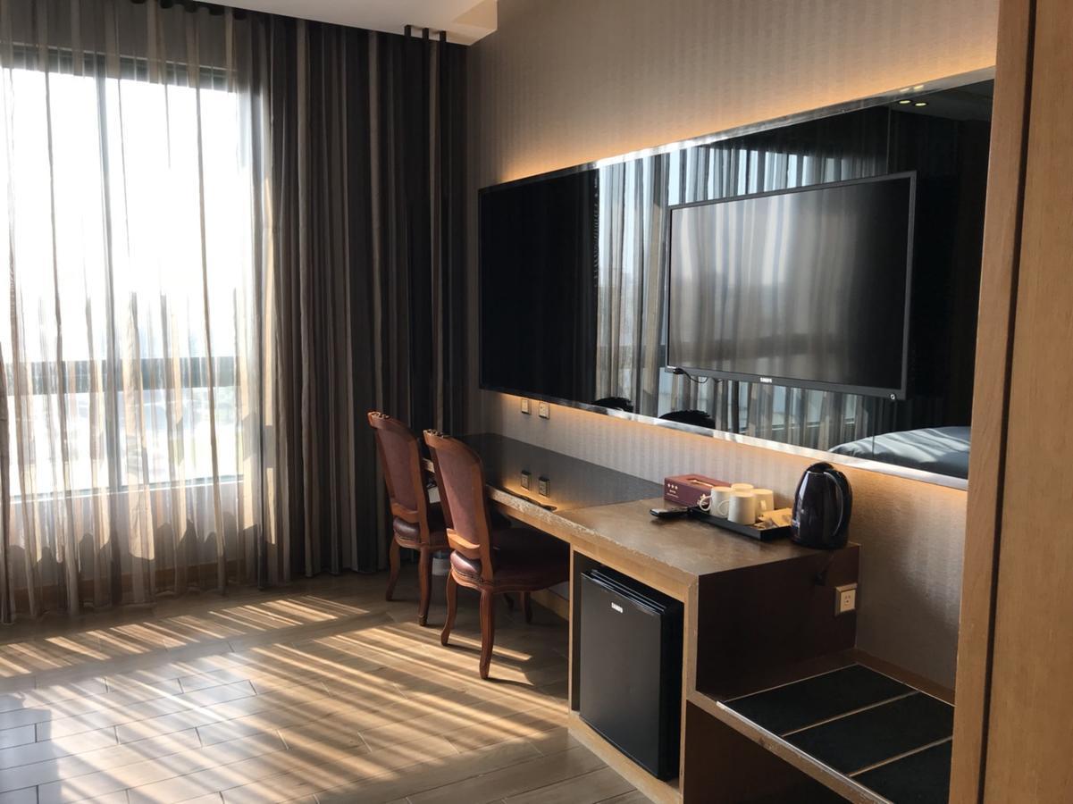 Yunlin Commerce Ryokan Tuku Екстериор снимка